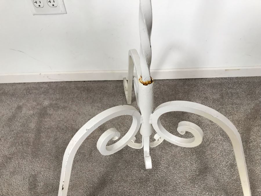 White Heavy Wrought Iron Stand [Photo 5]