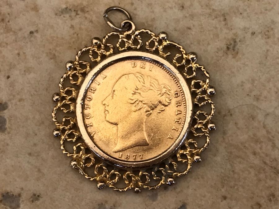 Antique 1877 Gold Coin United Kingdom Half Sovereign Die 40 Victoria Dei Gratia Coin Set In Stunning Tiffany & Co Gold Coin Bezel - Total Weight With Bezel 7.5g [Photo 4]