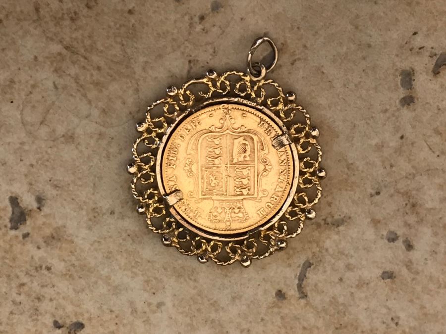 Antique 1877 Gold Coin United Kingdom Half Sovereign Die 40 Victoria Dei Gratia Coin Set In Stunning Tiffany & Co Gold Coin Bezel - Total Weight With Bezel 7.5g [Photo 9]