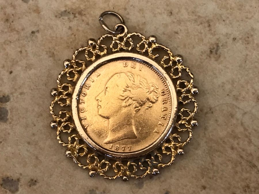 Antique 1877 Gold Coin United Kingdom Half Sovereign Die 40 Victoria Dei Gratia Coin Set In Stunning Tiffany & Co Gold Coin Bezel - Total Weight With Bezel 7.5g [Photo 3]