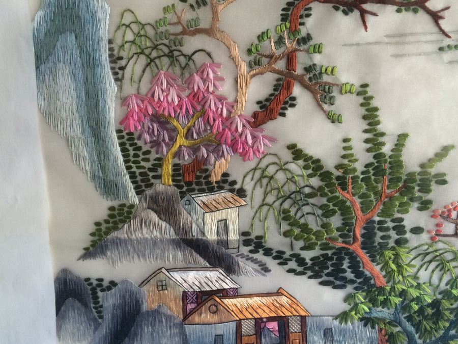 Asian Silk Embroidery [Photo 4]