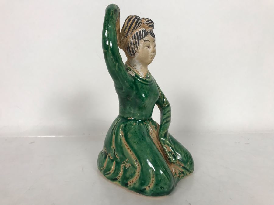 Vintage Chinese Hong Kong Figurine 6.5'H [Photo 4]