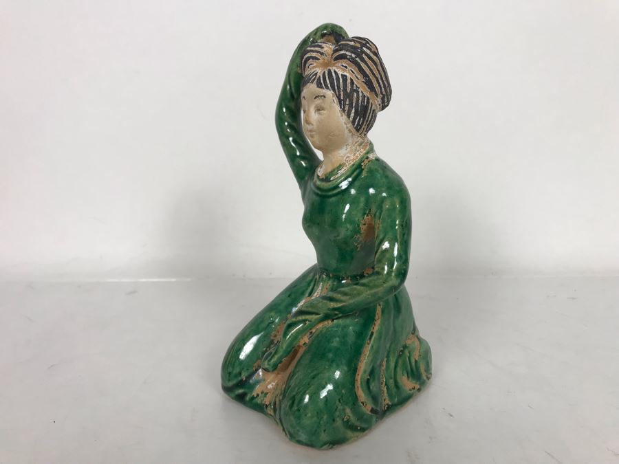 Vintage Chinese Hong Kong Figurine 6.5'H [Photo 7]