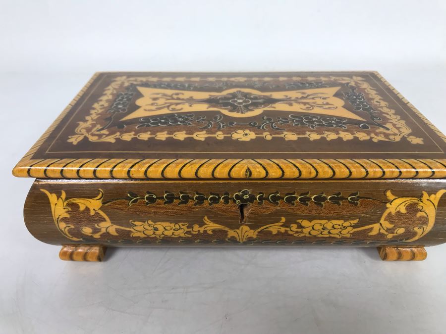 Inlaid Wooden Musical Jewelry Box 8W X 5D X 2.5H [Photo 1]
