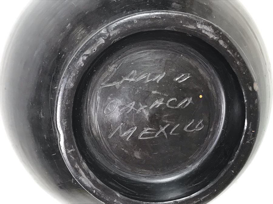 Signed Lama Oaxaco Mexico Black Pottery Vase 6.5H [Photo 6]