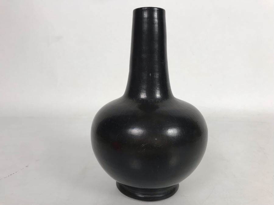 Signed Lama Oaxaco Mexico Black Pottery Vase 6.5H