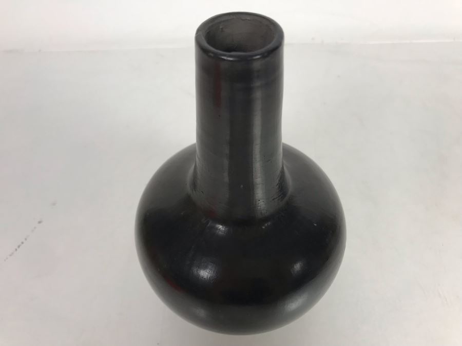Signed Lama Oaxaco Mexico Black Pottery Vase 6.5H [Photo 3]