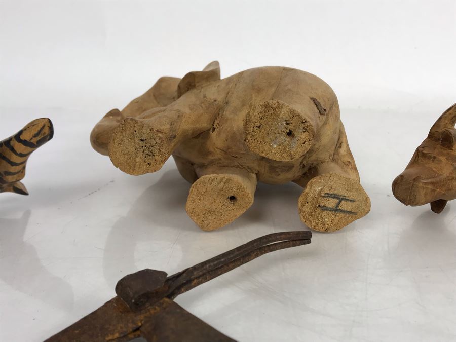 Collection Of African Animals (3 Carved Wooden Animals And One Metal Big Horn Sheep Sculpture) [Photo 12]