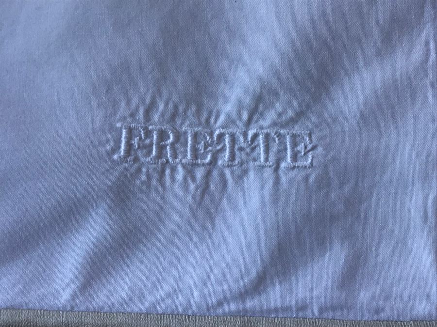 Frette Gold Trimmed King Duvet + 2 King Matching Pillow Shams + 2 Standard Matching Pillow Shams [Photo 5]