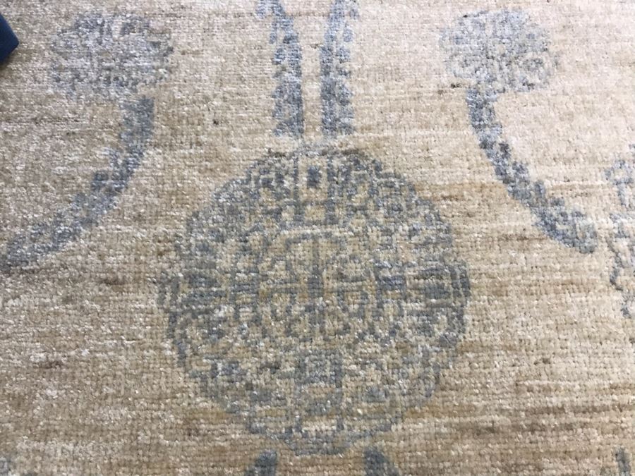 Hand Woven Wool Pile Area Rug Made In Pakistan Farhan Khotan 9'9' X 8'2' Retails $3,500 [Photo 5]