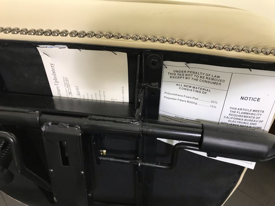 Hooker Furniture Tufted Leather Office Chair With Brass Nailhead Trim Retails $900 [Photo 11]