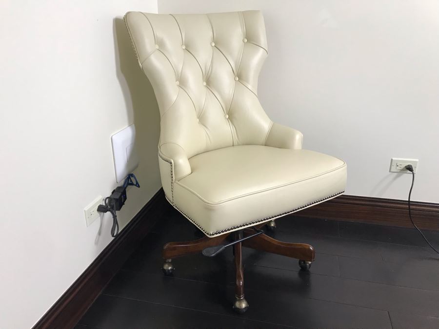 Hooker Furniture Tufted Leather Office Chair With Brass Nailhead Trim Retails $900 [Photo 2]