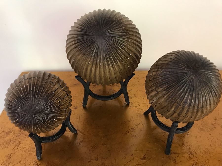 (3) Decorative Balls With Stands [Photo 3]