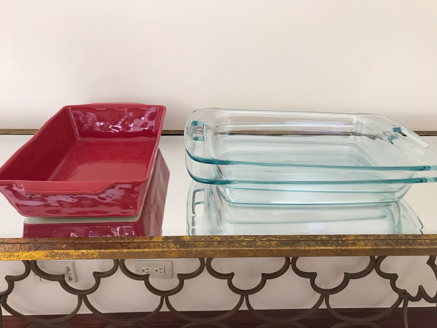 Bakeware Cooking Lot: (2) Glass Pyrex And Tosco Pier 1 Imports Ovenware