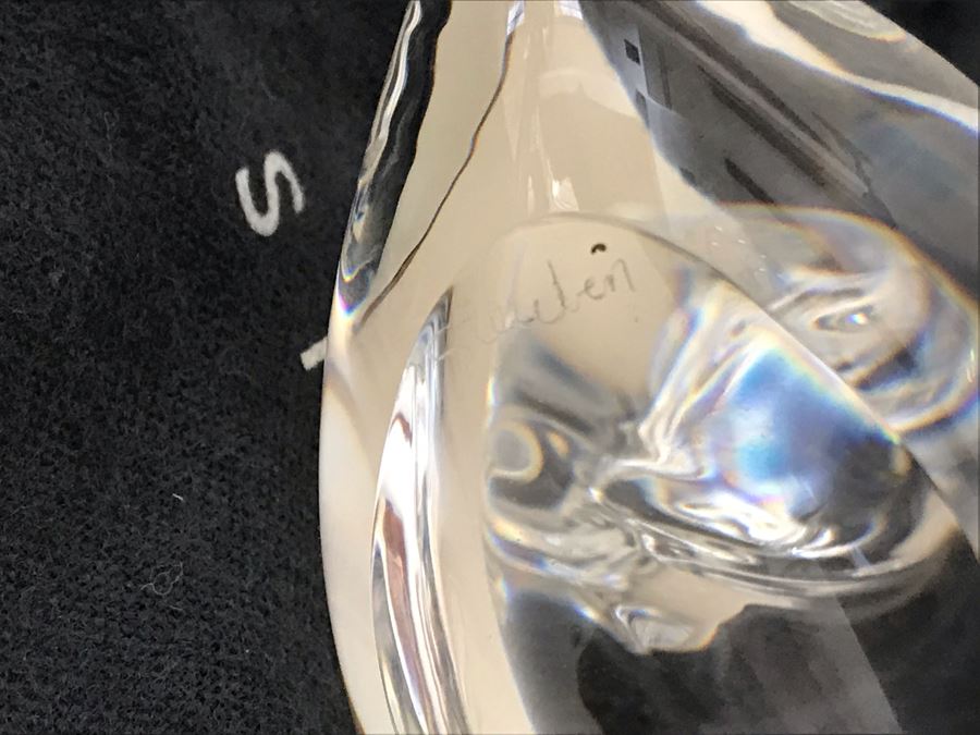 Pair Of Steuben Crystal Swans 4.5H And 5.25H [Photo 8]