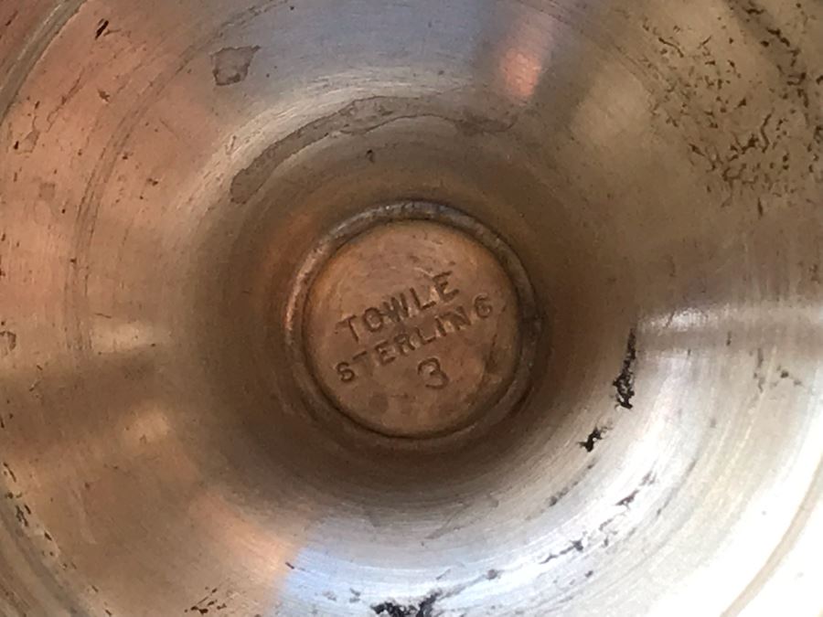 Sterling Silver Salt And Pepper Shakers 4.5H [Photo 4]