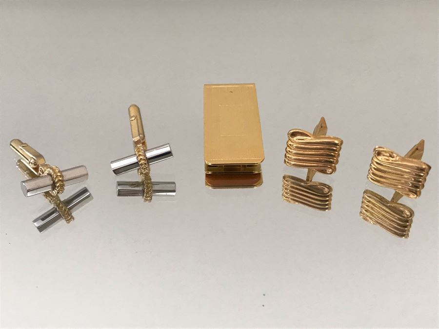 Pair Of Mens Cufflinks And Money Clip [Photo 2]