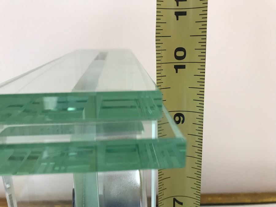 Danbury Glass Clock 9.5W X 3D X 10H [Photo 8]