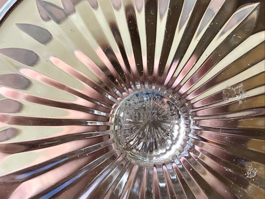 (8) Saint Louis Crystal Gold Rim Apollo Fluted Champagne Glasses 7.375H Made In France (Oldest Glass Maker In France) (Retails $2,200) [Photo 9]