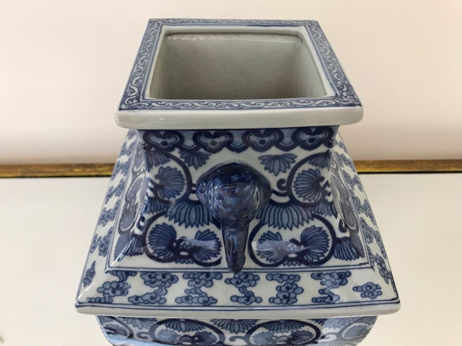 Blue & White Chinoiserie Porcelain Vase By Ballard Designs 10H [Photo 6]