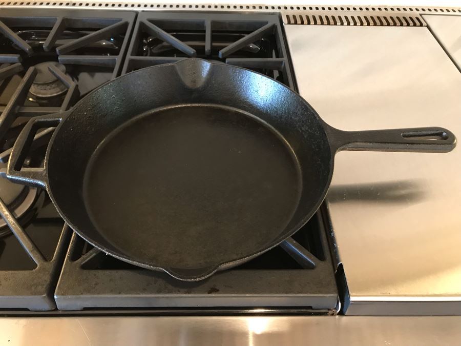 Cast Iron Skillet By Artisanal Kitchen Supply 13 X 12 [Photo 3]