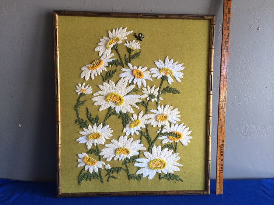 Vintage Floral Stitchery [Photo 2]