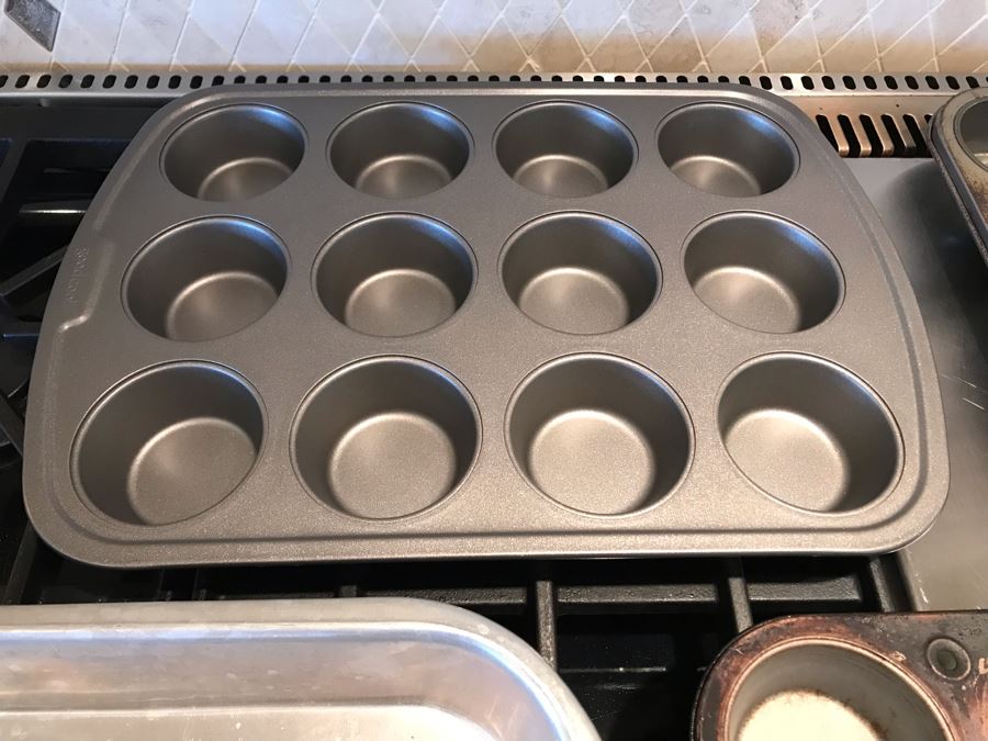 10 Piece Baking Pan Lot [Photo 8]