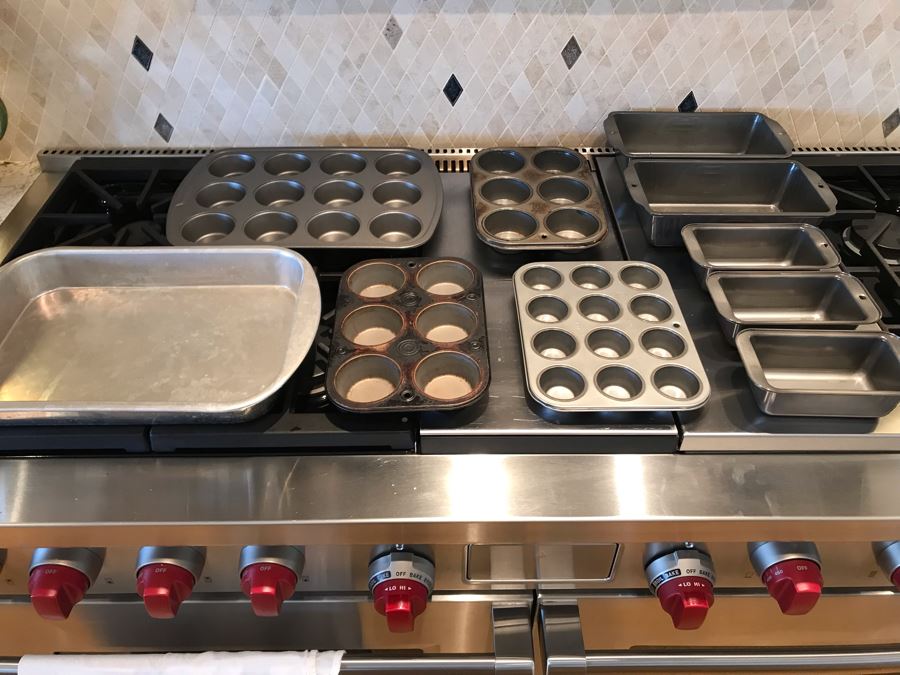 10 Piece Baking Pan Lot [Photo 2]