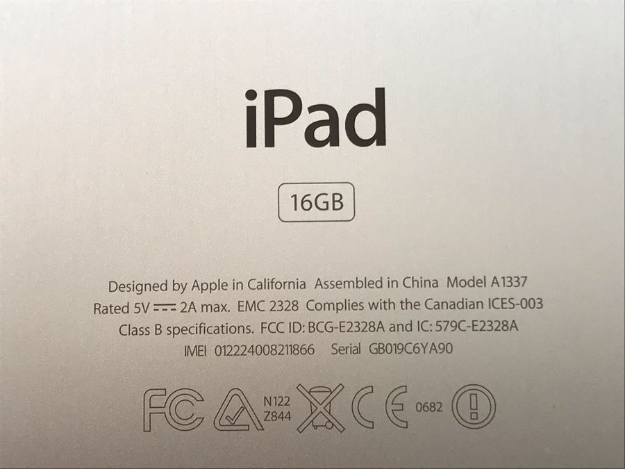 Early 16GB iPad Model A1337 (Cleaned) [Photo 7]