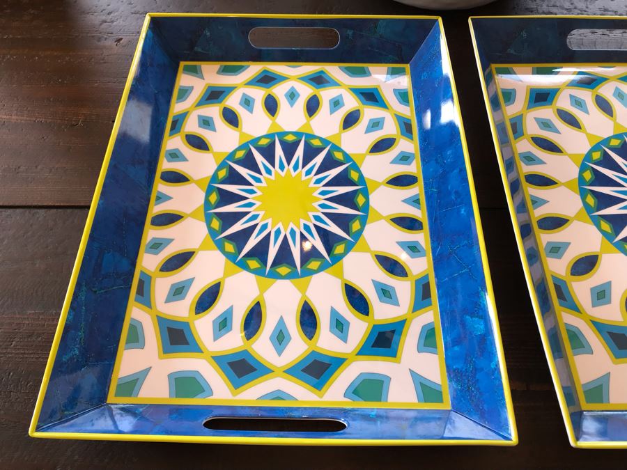 Pair Of Plastic Trays 14 X 19 And Bowl 13.5 [Photo 3]