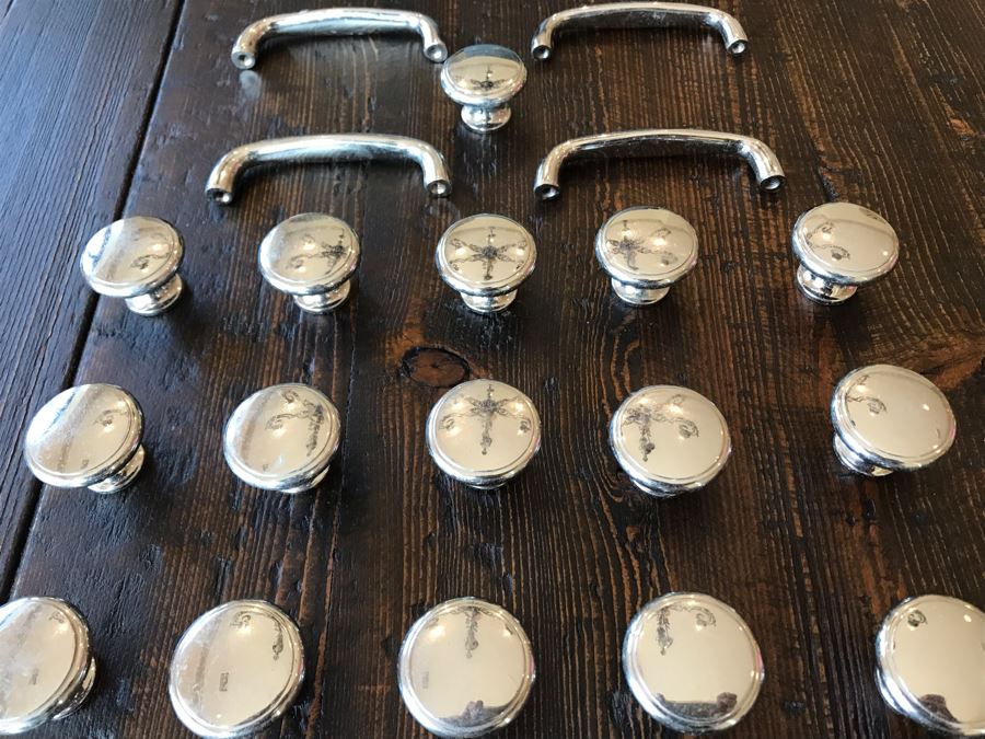 Polished Metal Door Pulls Hardware [Photo 7]