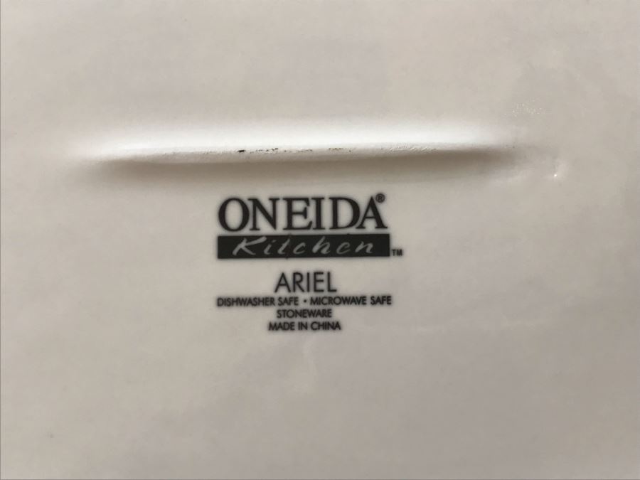 Oneida White Serving Platter Ariel 16 X 12 [Photo 4]