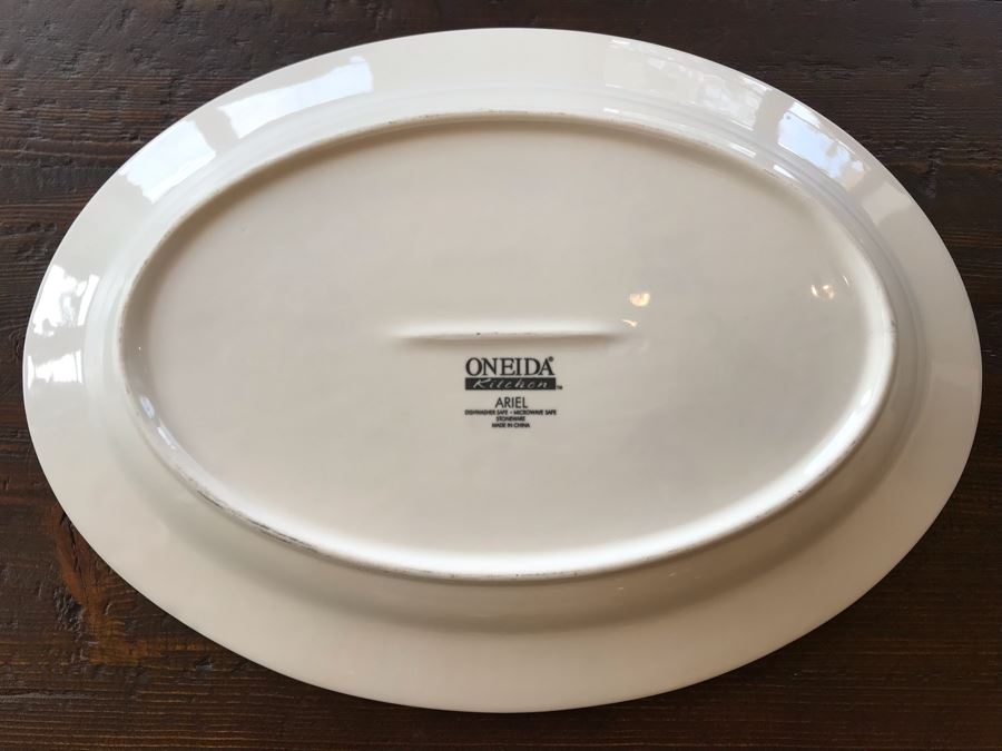 Oneida White Serving Platter Ariel 16 X 12 [Photo 3]