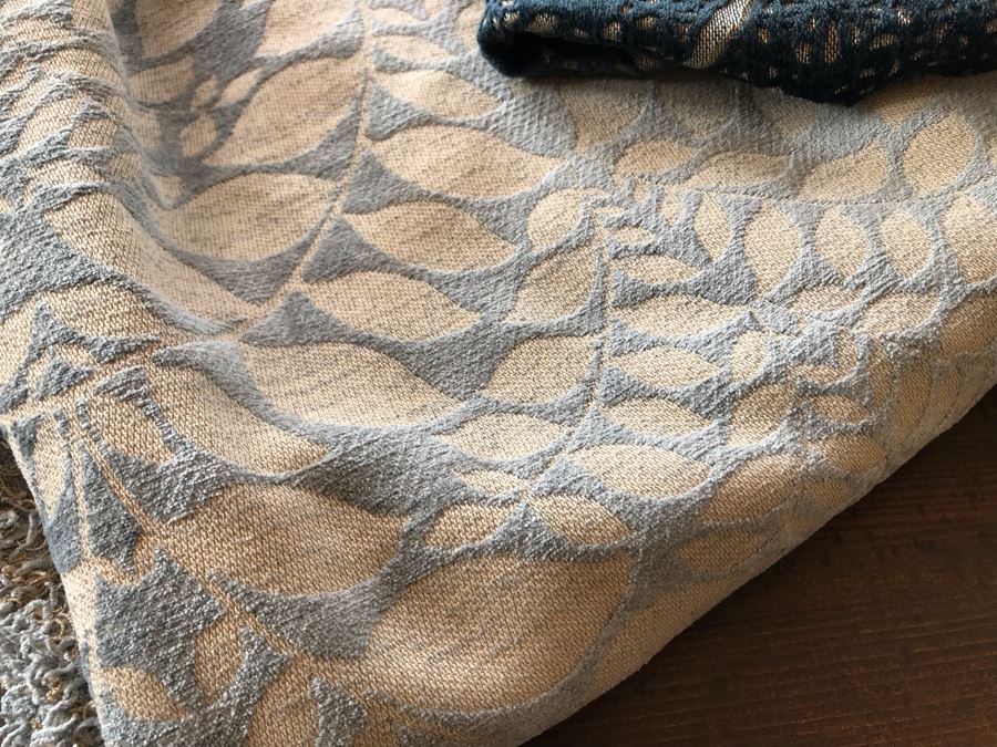 Various High End Fabrics Remnants [Photo 7]