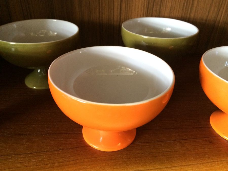 Mid-Century Orange & Green Footed Ice Cream Bowls [Photo 6]