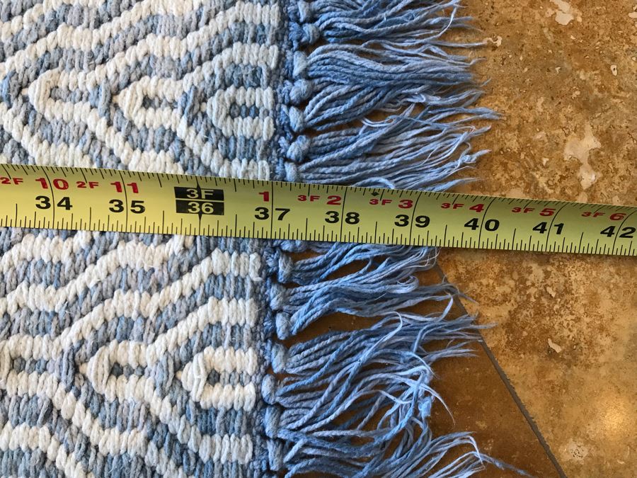 Small Floor Rug 23.5 X 38 [Photo 4]