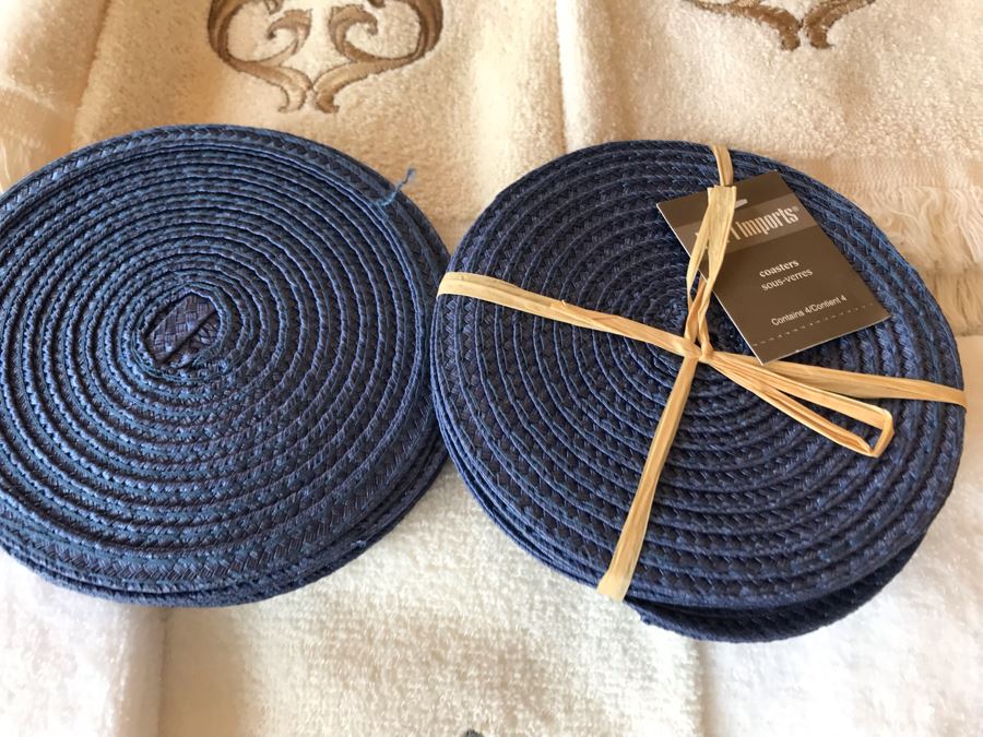 Various Bathroom Hand Towels And Set Of Coasters [Photo 5]