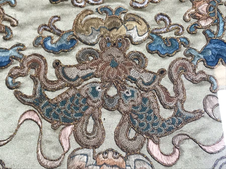 Framed Chinese Silk Embroidery With Overhead Lighting 15 X 27 [Photo 14]