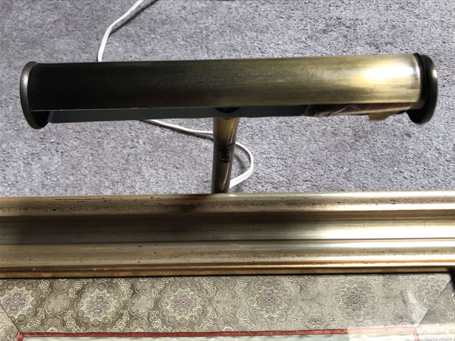 Framed Chinese Silk Embroidery With Overhead Lighting 15 X 27 [Photo 17]