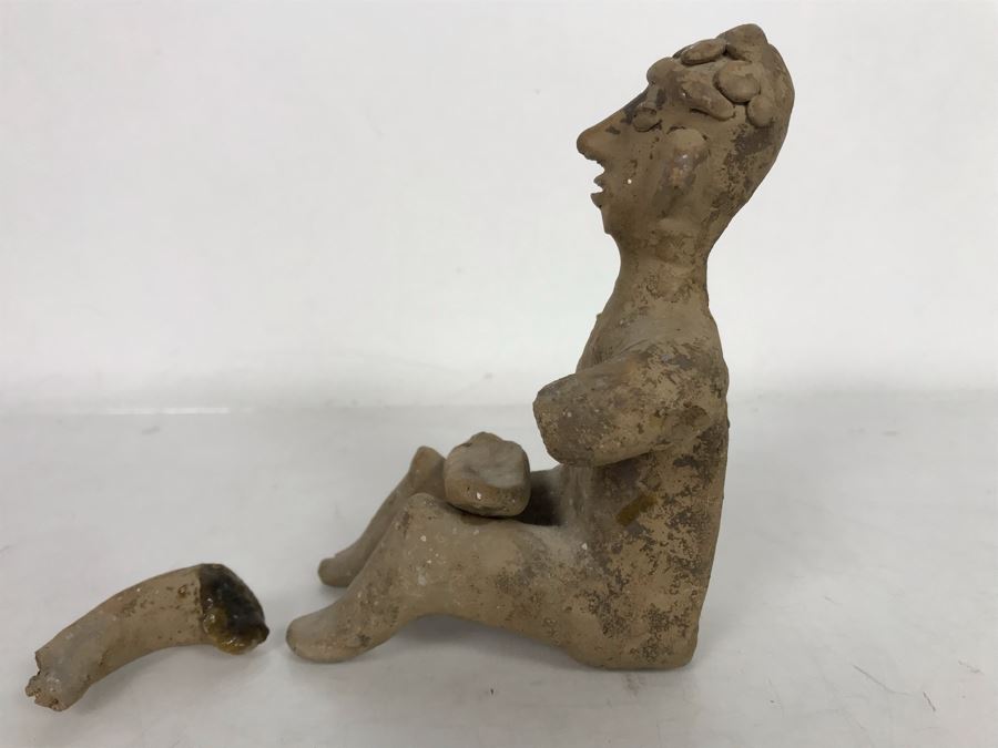 (6) Pre-Columbian Terracotta Figures Artifacts - Estimate $300-$400 [Photo 33]
