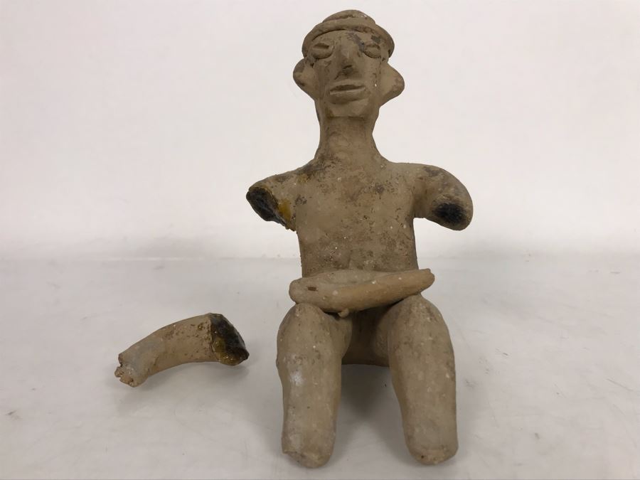 (6) Pre-Columbian Terracotta Figures Artifacts - Estimate $300-$400 [Photo 26]