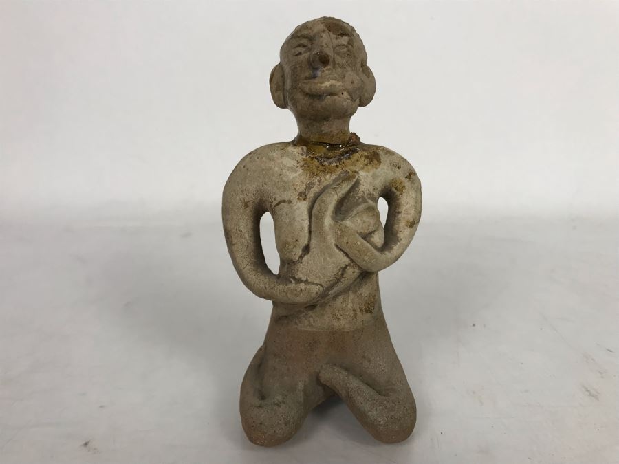 (6) Pre-Columbian Terracotta Figures Artifacts - Estimate $300-$400 [Photo 37]