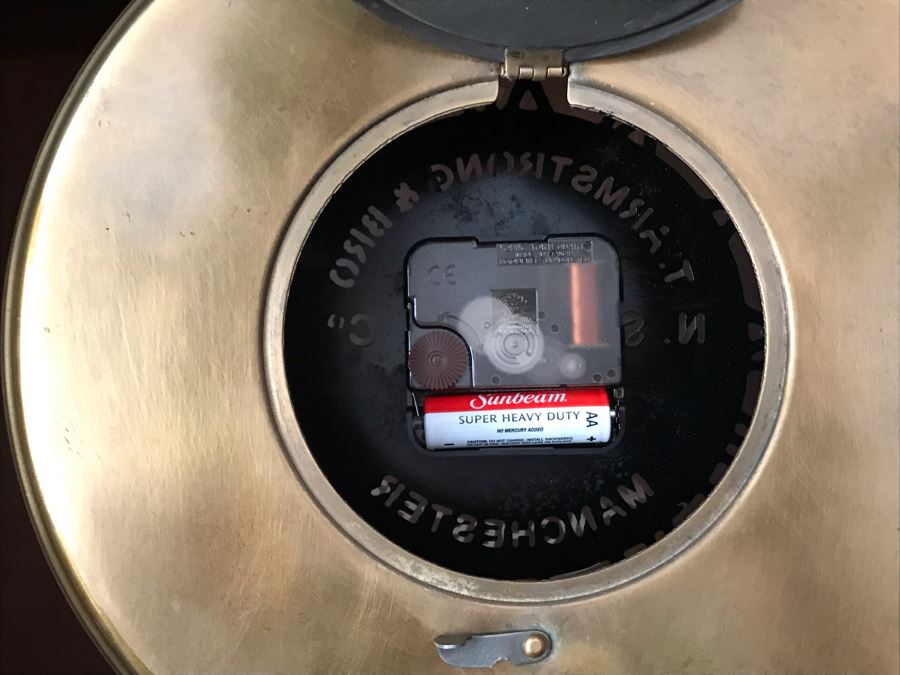 T. Armstrong & Bro Manchester Quartz Clock 10W X 12H [Photo 8]