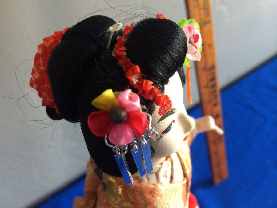 Japanese Geisha Doll [Photo 12]