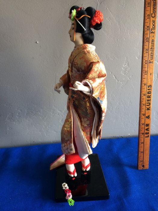 Japanese Geisha Doll [Photo 11]