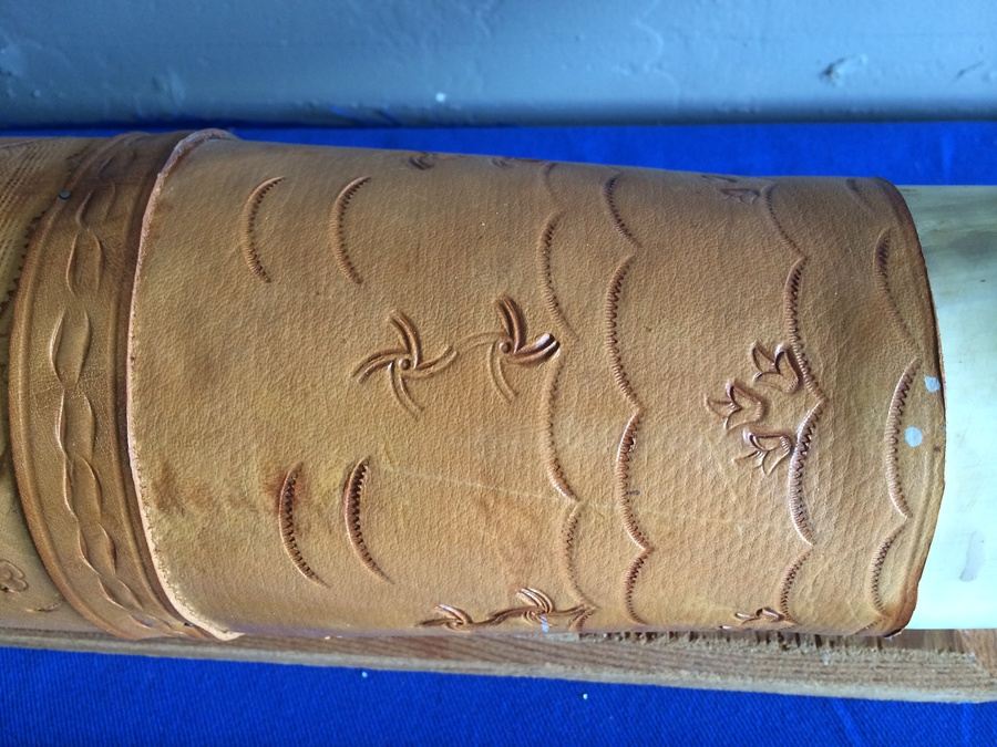 Mounted Wall 5' 2' Horns Longhorn Steer Horn with Hooks and Tooled Leather [Photo 6]