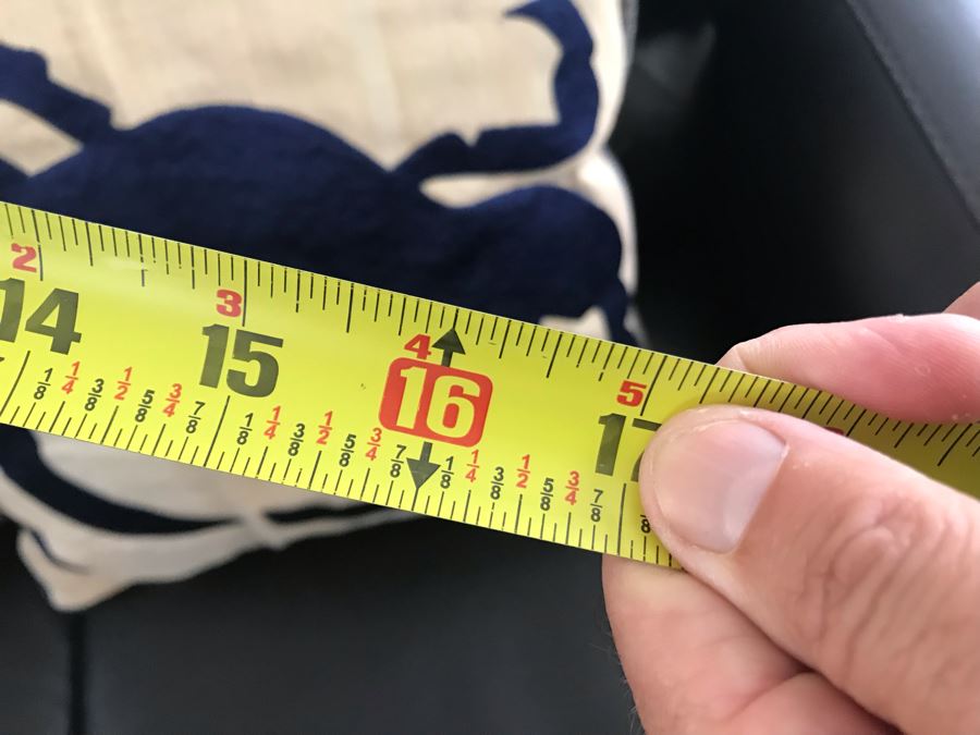 Pair Of Throw Pillows Seahorse And Crab 17W [Photo 6]