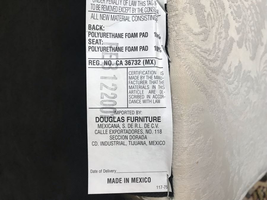 (4) Upholstered Dining Chairs By Douglas Furniture And Resin Pedestal Dining Table And Glass Top 36 X 60 [Photo 10]