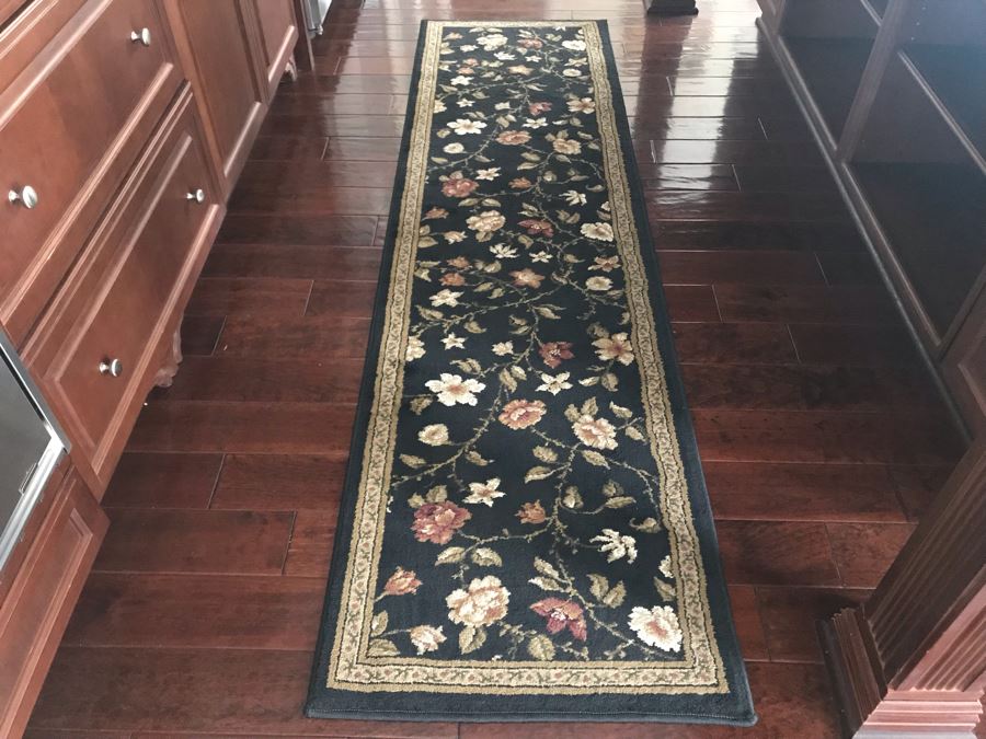 Laura Ashley Runner Rug With Olefin Yarn 2'1' X 7'10' [Photo 2]