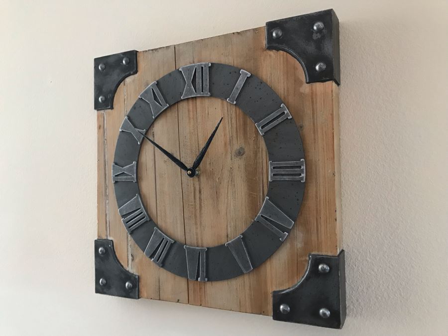 Quartz Wall Clock 16 X 16 [Photo 2]